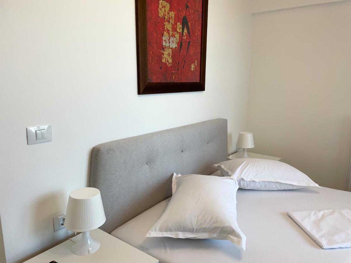 Azure Sea Apartments - Bychoice Mamaia Exteriér fotografie