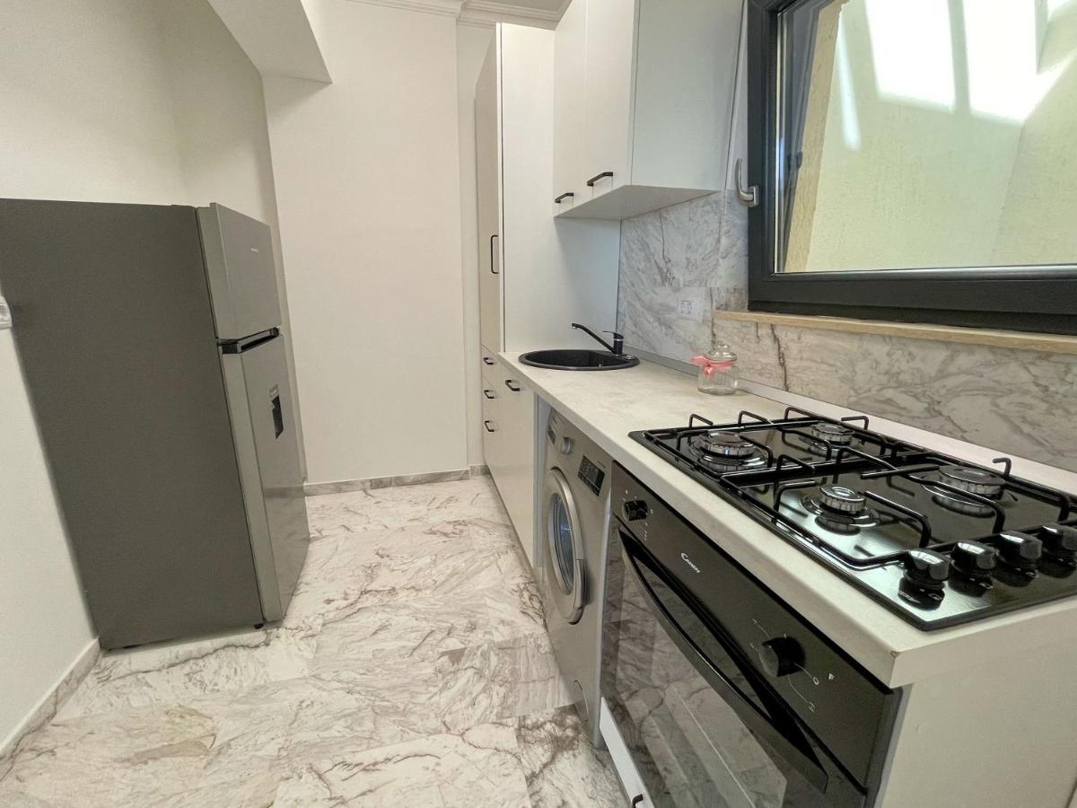 Azure Sea Apartments - Bychoice Mamaia Exteriér fotografie