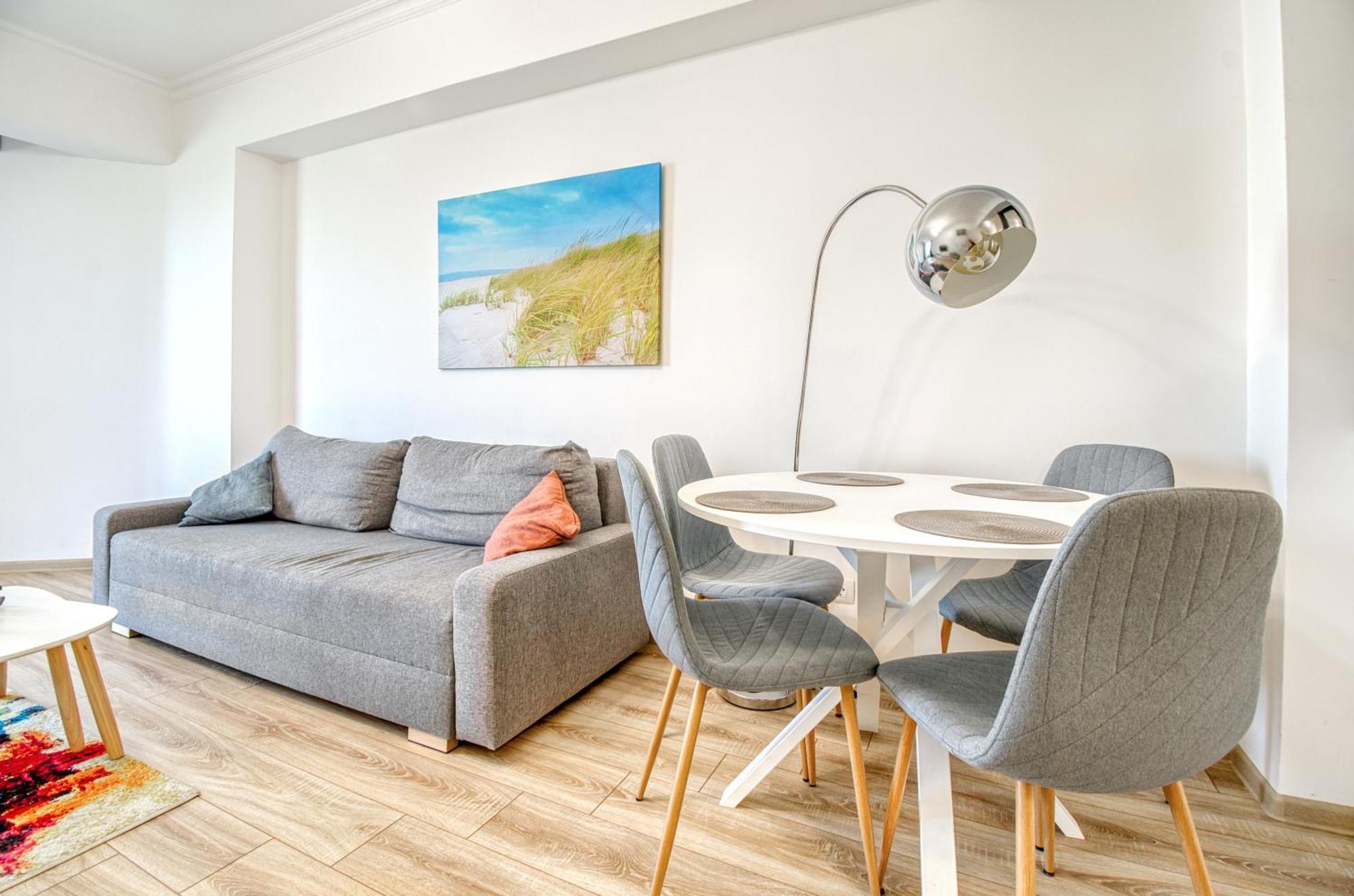 Azure Sea Apartments - Bychoice Mamaia Exteriér fotografie