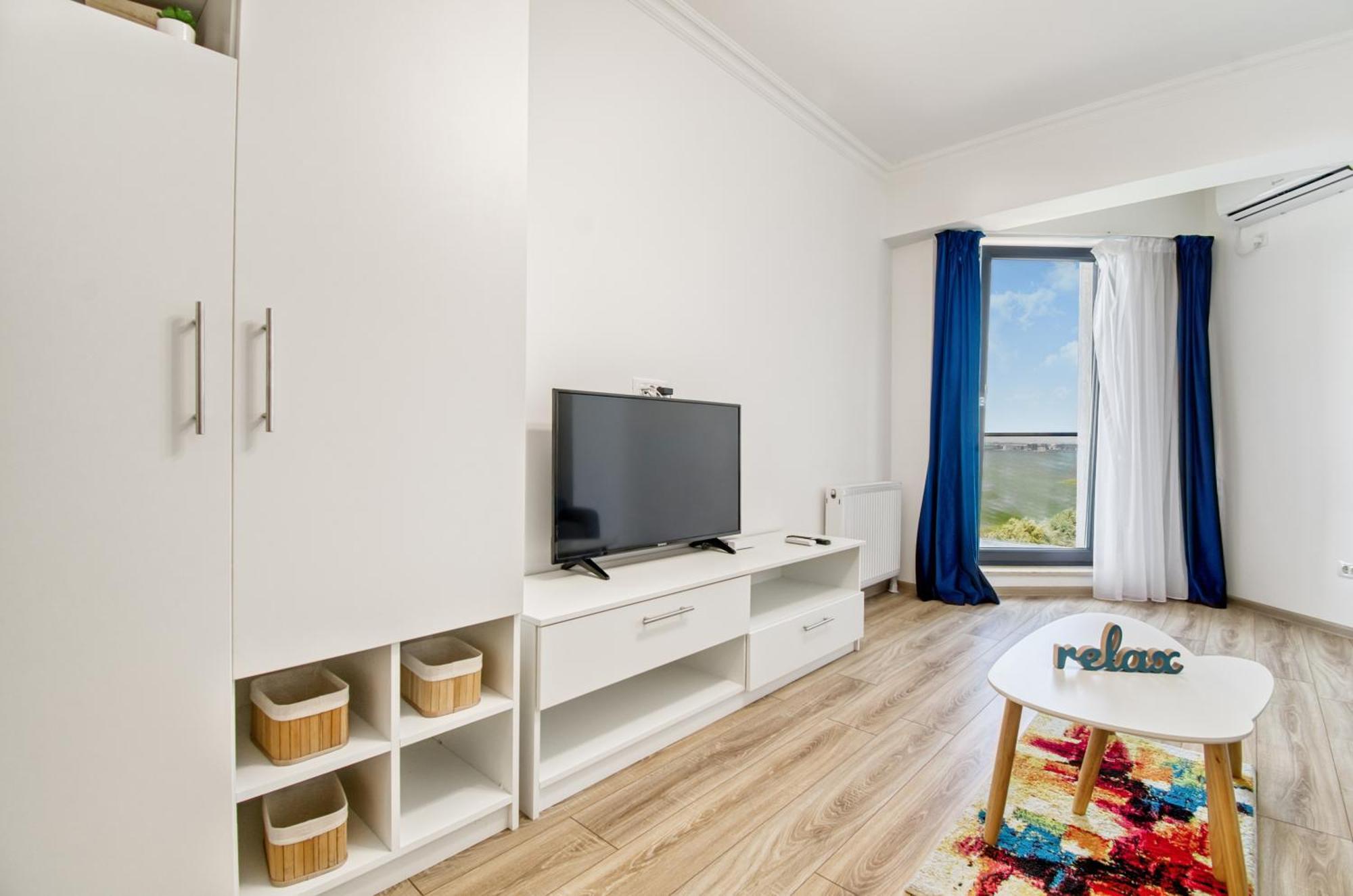 Azure Sea Apartments - Bychoice Mamaia Exteriér fotografie