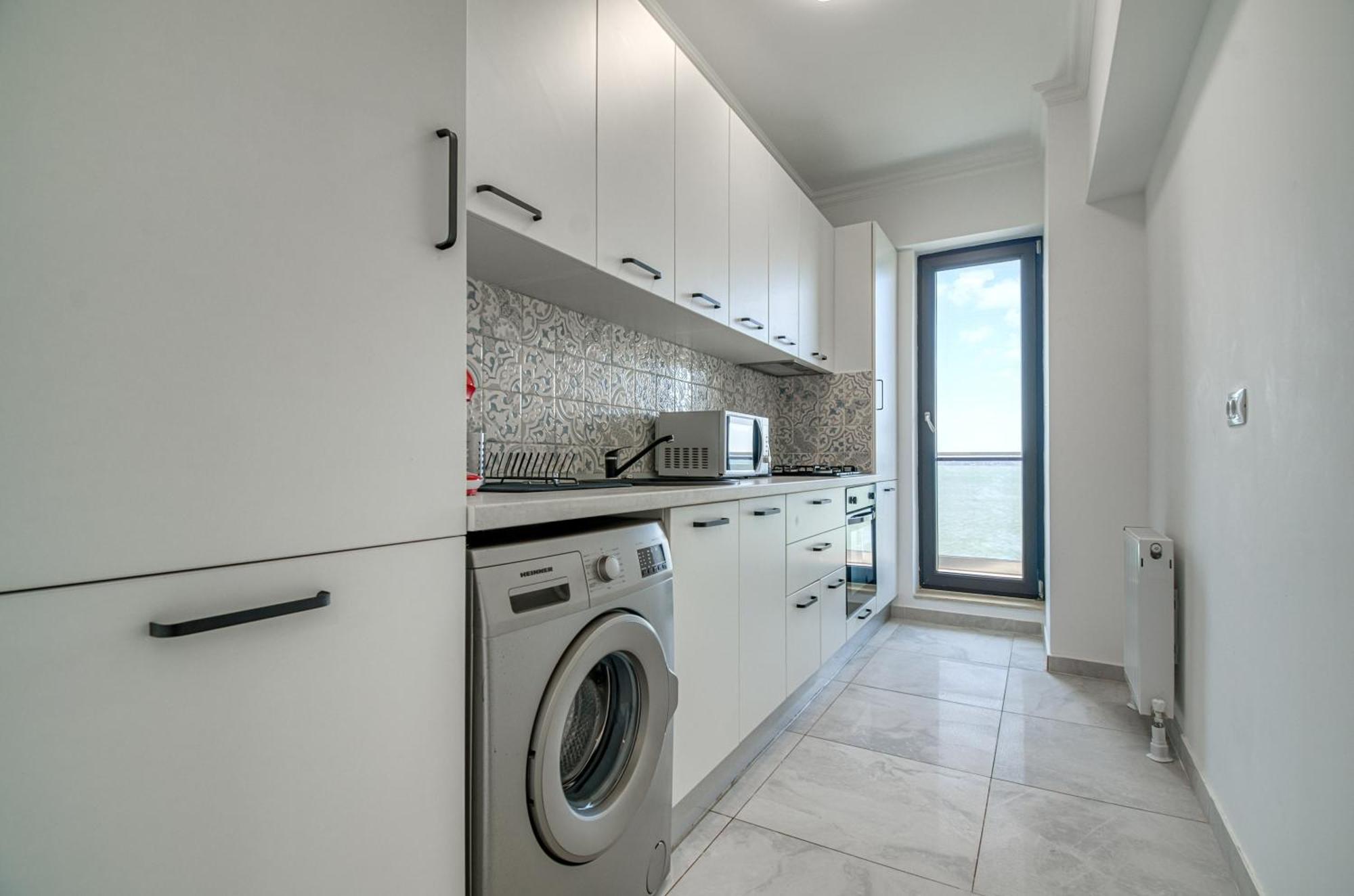 Azure Sea Apartments - Bychoice Mamaia Exteriér fotografie