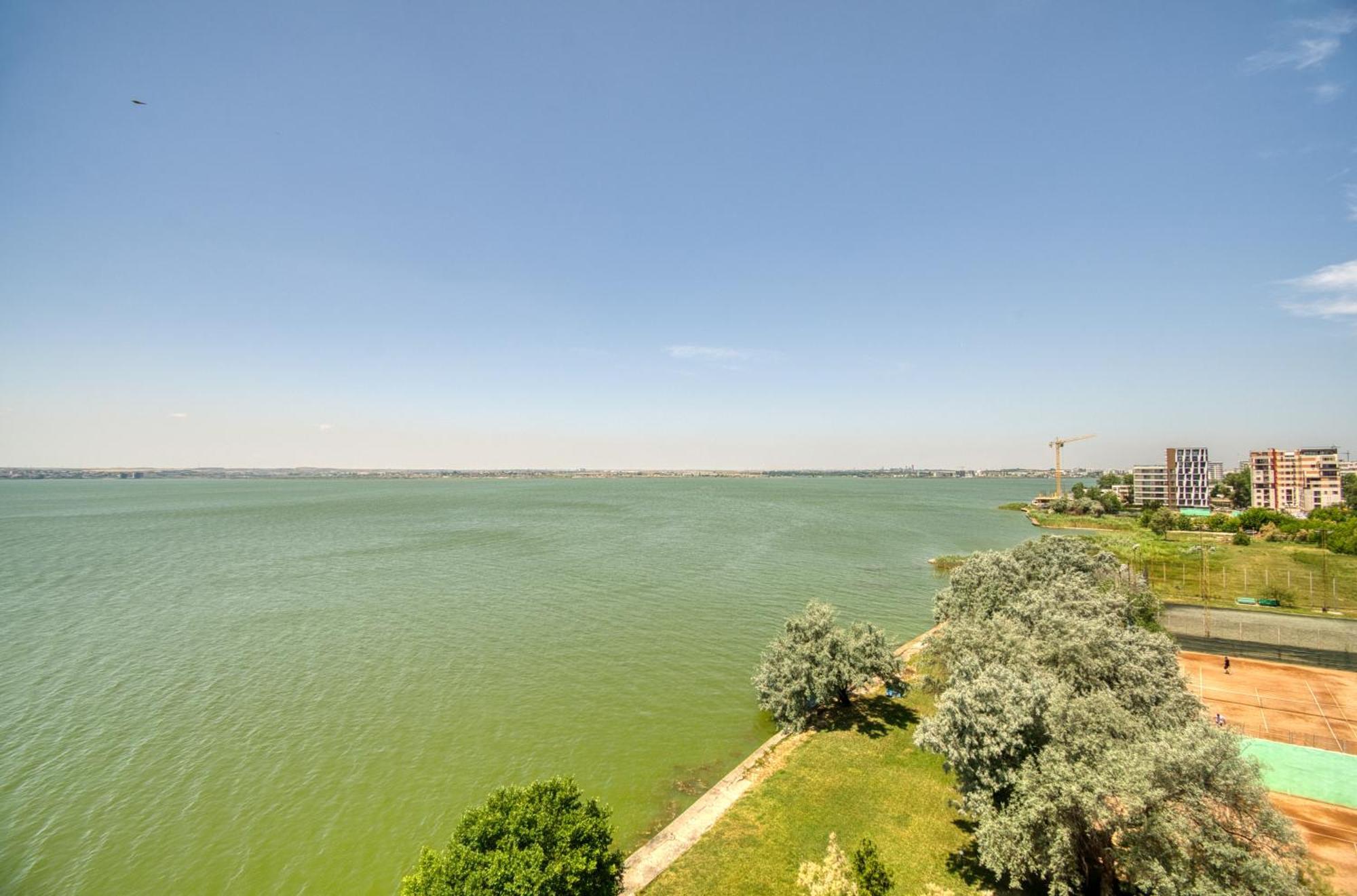 Azure Sea Apartments - Bychoice Mamaia Exteriér fotografie
