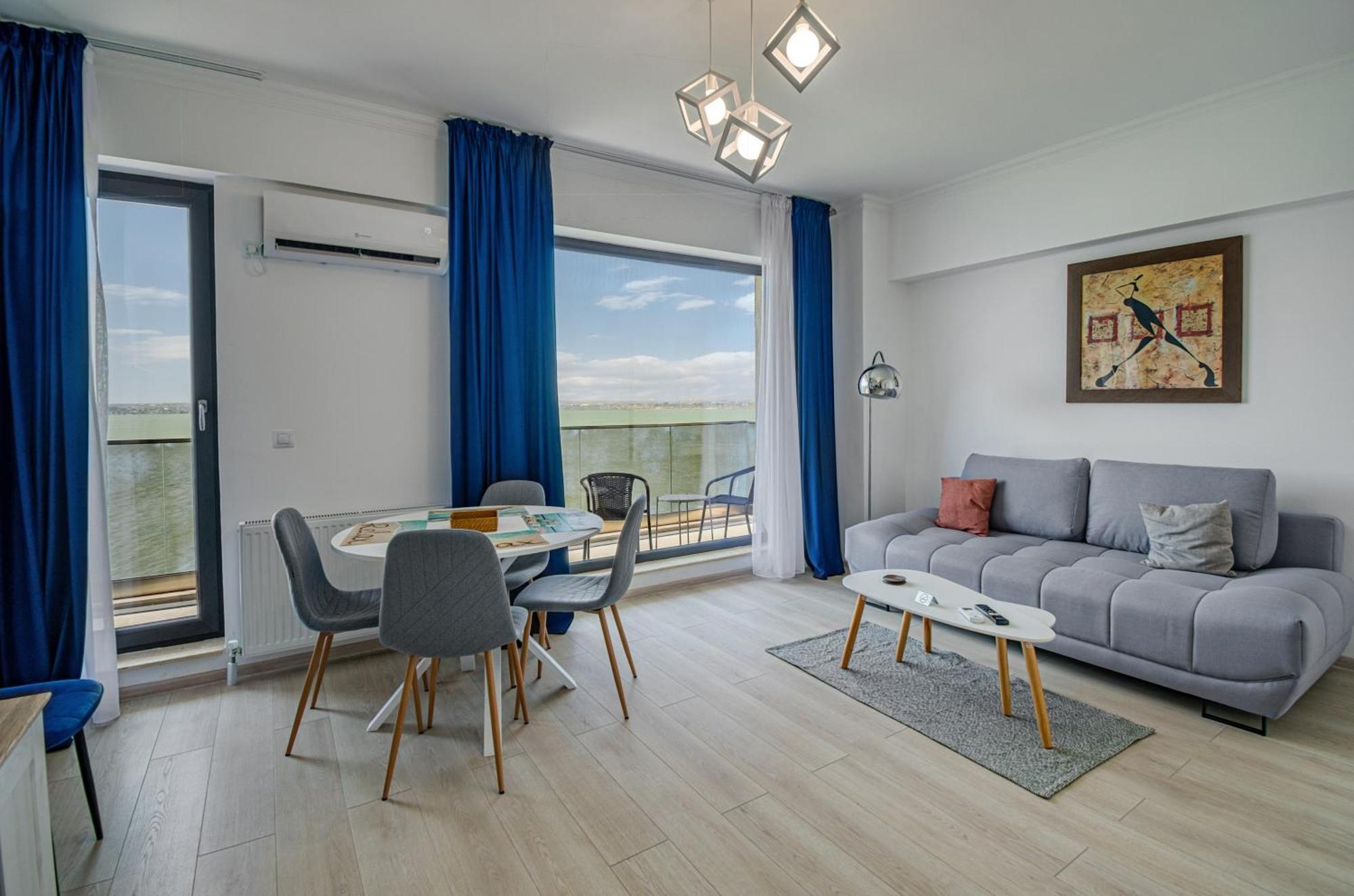 Azure Sea Apartments - Bychoice Mamaia Exteriér fotografie